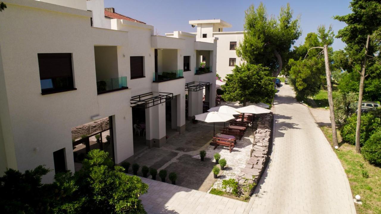 Zia Apartments Bar Exterior photo